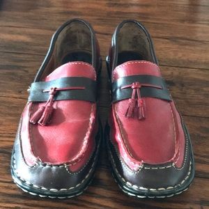 Born Shoes Ladies Size 9 EU 40.5 Red & Brown